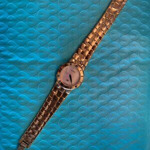 Gucci 3300L Mother of Pearl Dial Gold Tone Quartz Watch